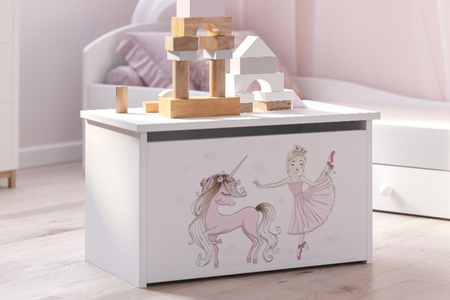 Daria toy chest